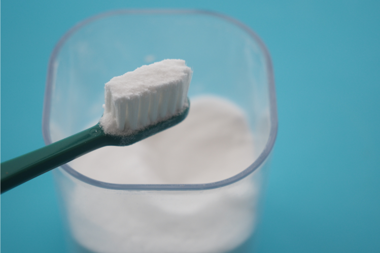 Baking soda for teeth whitening