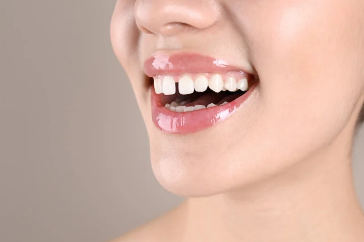 A close-up of a girl with gapped teeth